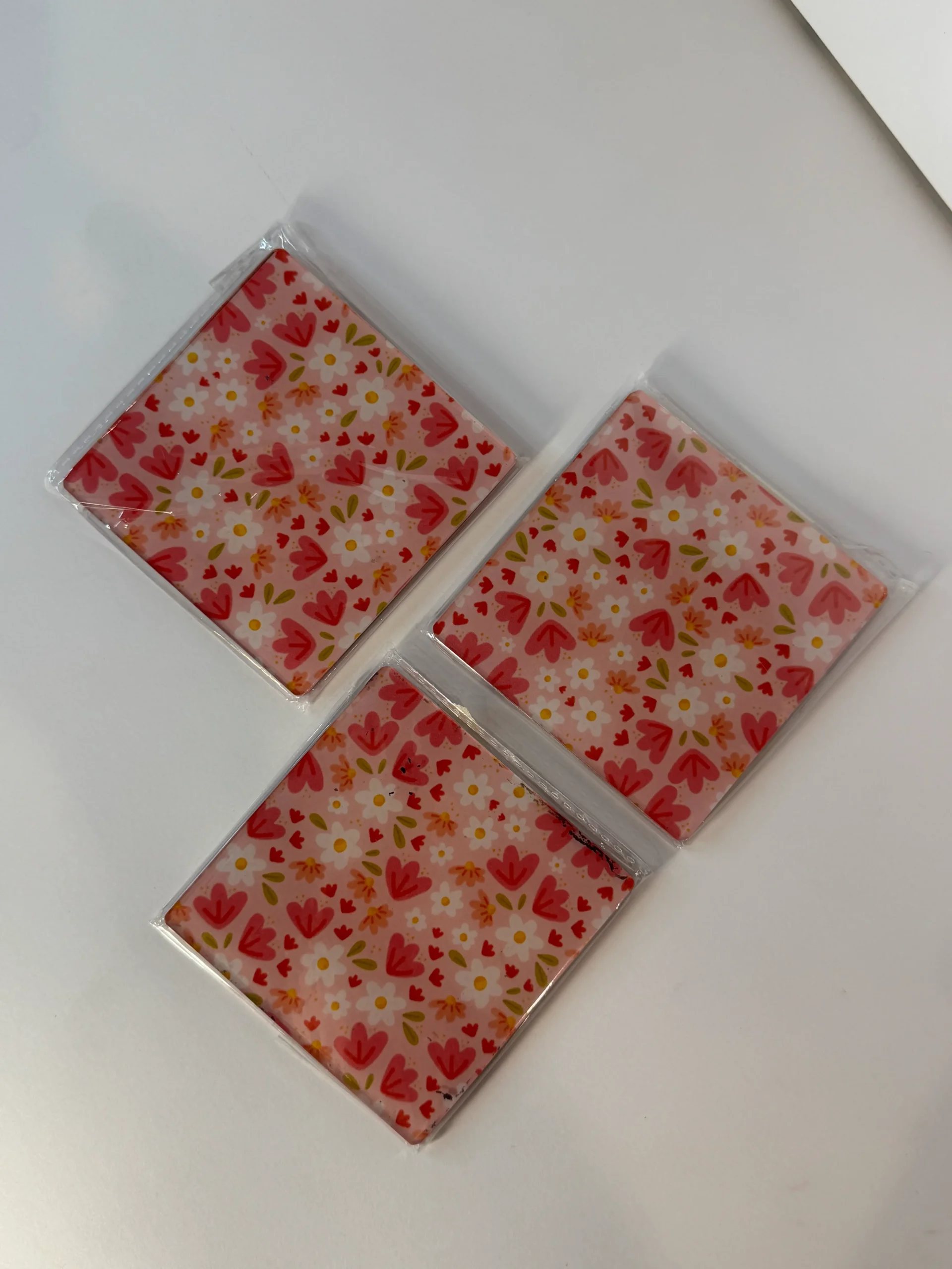 The Pink Petals-Set of 3 - Image 2